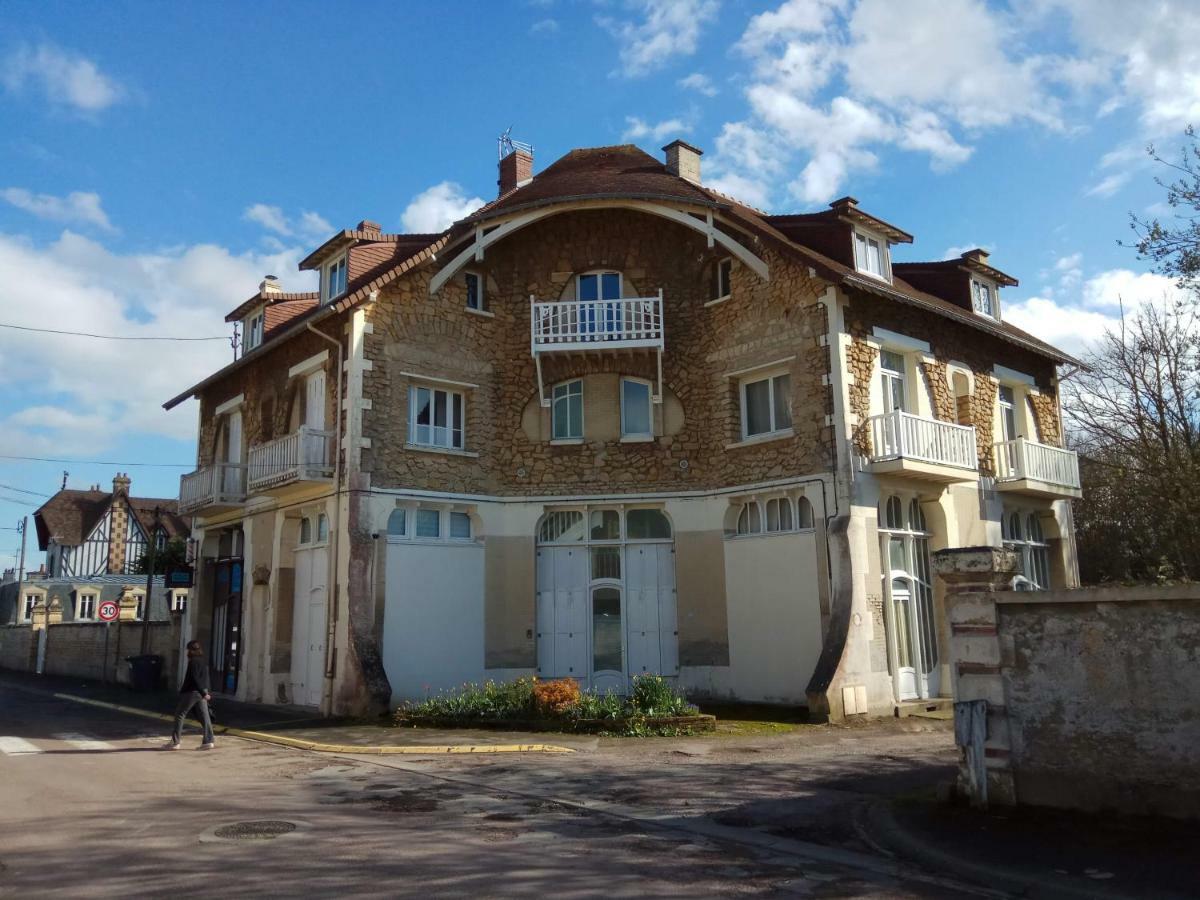 La Sapiniere Villa Hermanville-sur-Mer Exterior photo